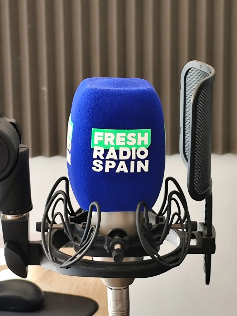 Fresh Radio Spain Mic TheCostas